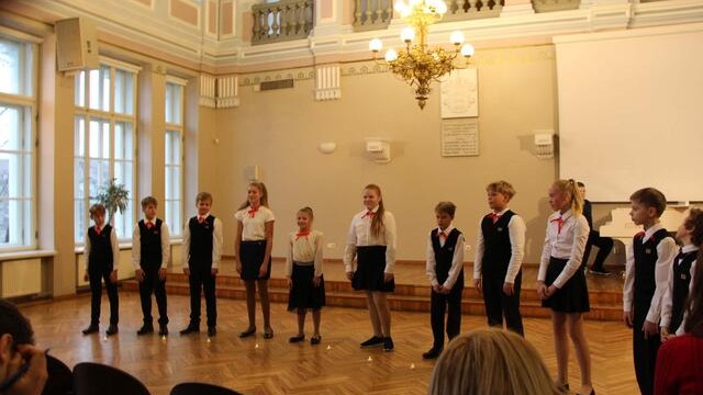 Tallinna 21. Kooli ansambel „Illusioon“, juhendaja Lydia Rahula II koht 4.-5. klassi vanuserühmas